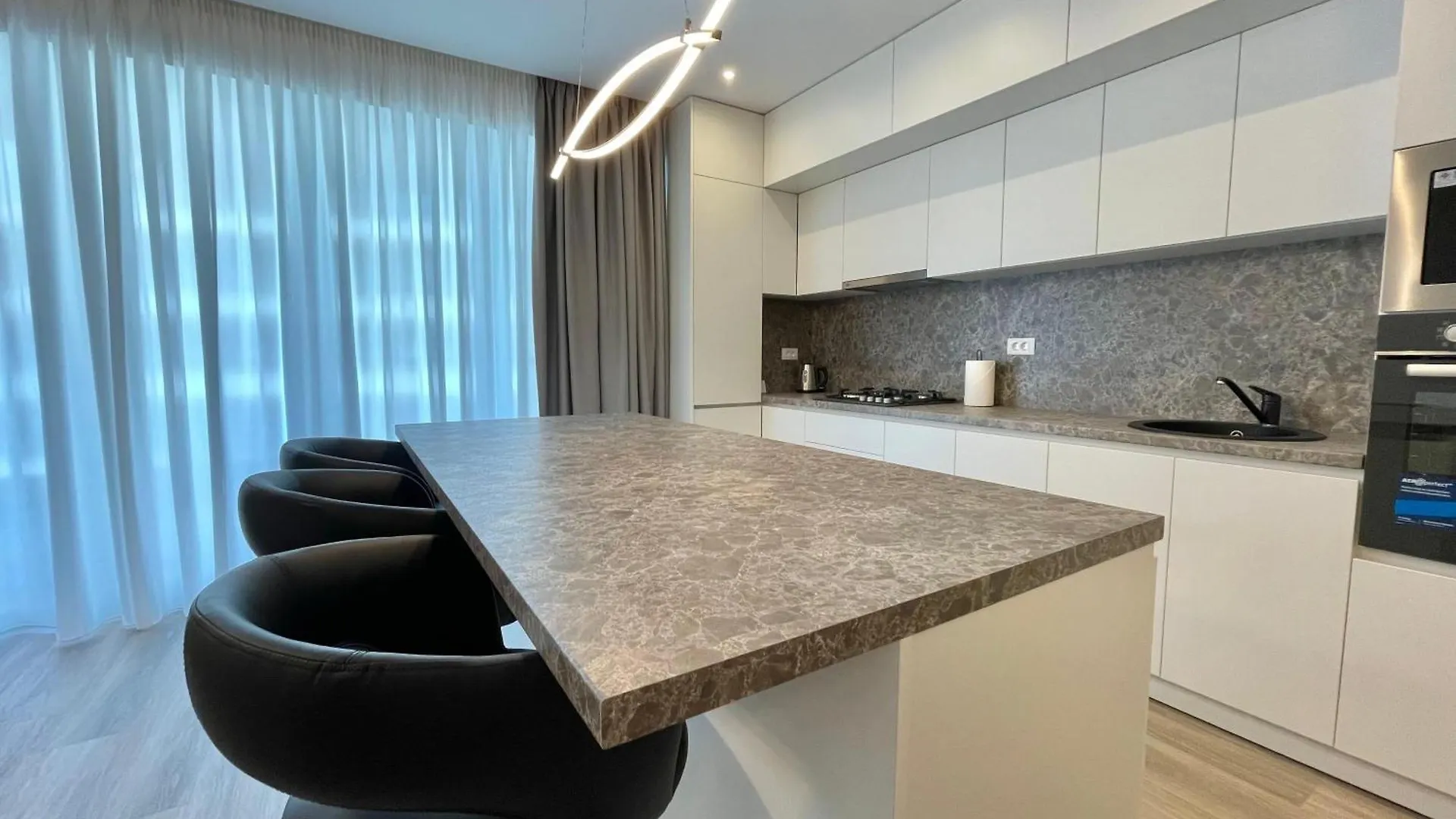 Apartament No 403 Lebada Lake Residence Bucharest