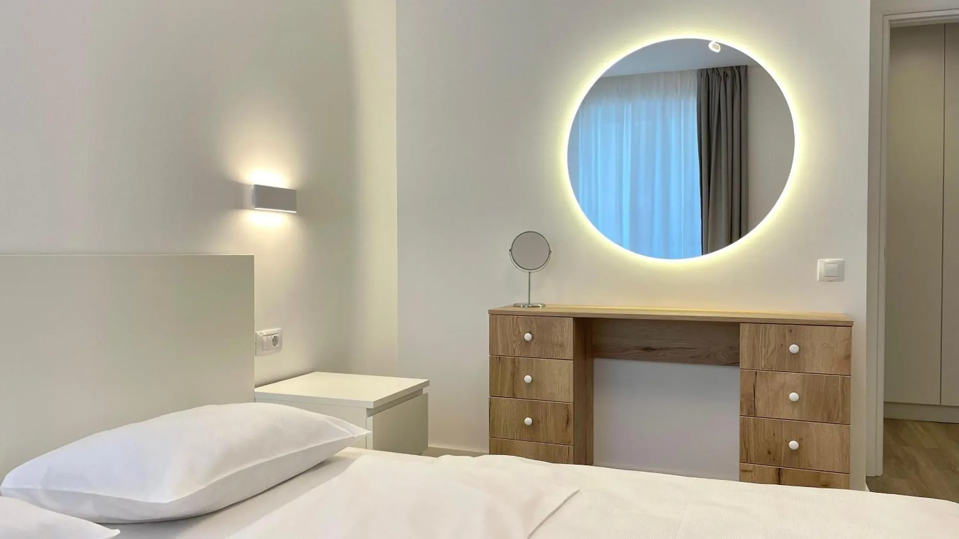 Apartament No 403 Lebada Lake Residence Bucharest Apartment